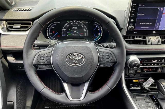 Photo of 2022 Blizzard Pearl/Midnight Black Metallic Toyota RAV4 Prime