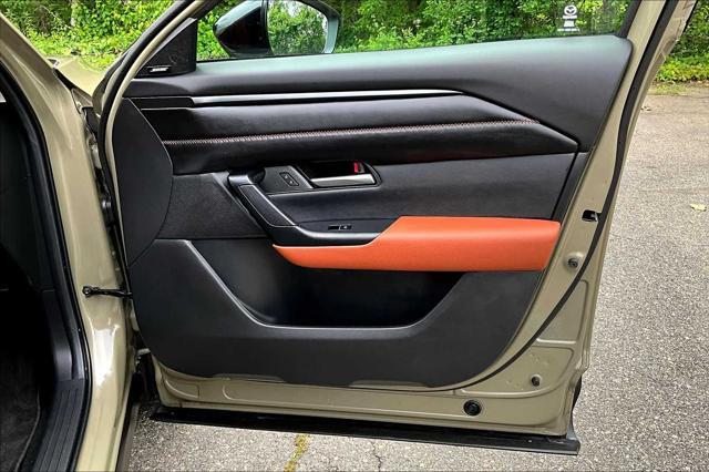 Photo of 2024 Zircon Sand Metallic Mazda CX-50