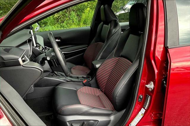 Photo of 2024 Ruby Flare Pearl/Midnight Black Metallic Toyota Corolla