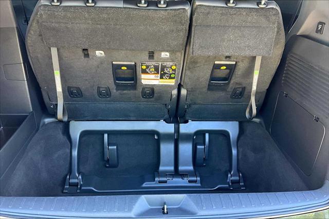 Photo of 2023 Celestial Silver Metallic Toyota Sienna