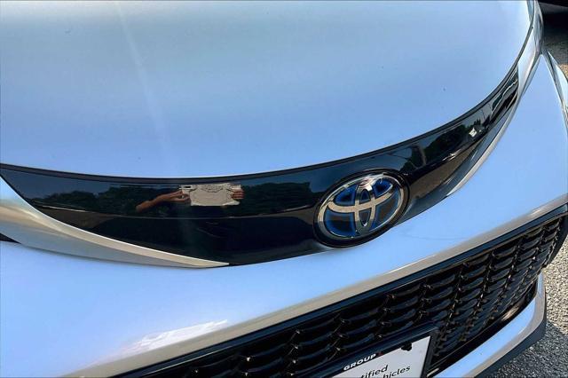 Photo of 2023 Celestial Silver Metallic Toyota Sienna