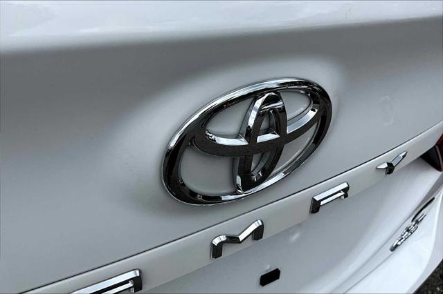 Photo of 2024 Ice Cap Toyota Camry