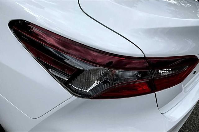 Photo of 2024 Ice Cap Toyota Camry