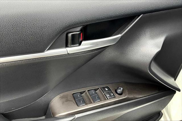Photo of 2024 Ice Cap Toyota Camry