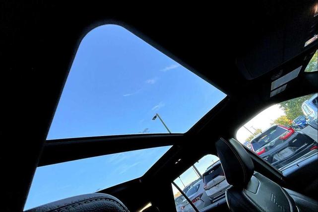 Photo of 2023 Star White Metallic Tri-Coat Ford Explorer