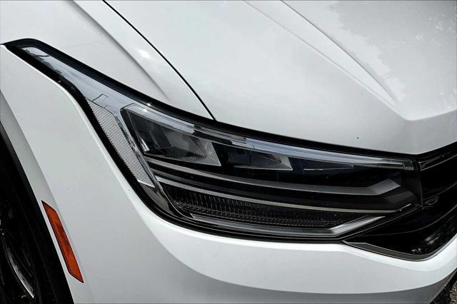 Photo of 2022 Pure White Volkswagen Tiguan