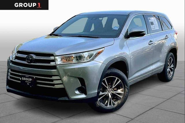 Photo of 2018 Celestial Silver Metallic Toyota Highlander