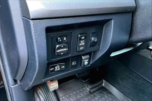 Photo of 2020 Midnight Black Metallic Toyota Tundra