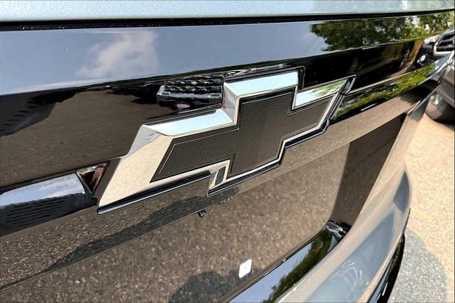 Photo of 2025 Sterling Gray Metallic Chevrolet Traverse