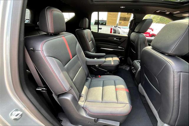 Photo of 2025 Sterling Gray Metallic Chevrolet Traverse