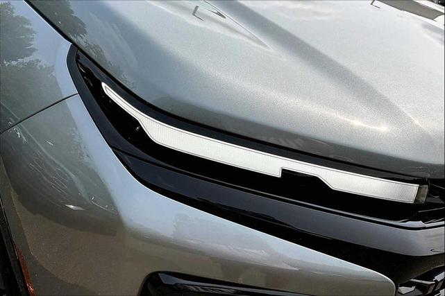 Photo of 2025 Sterling Gray Metallic Chevrolet Traverse