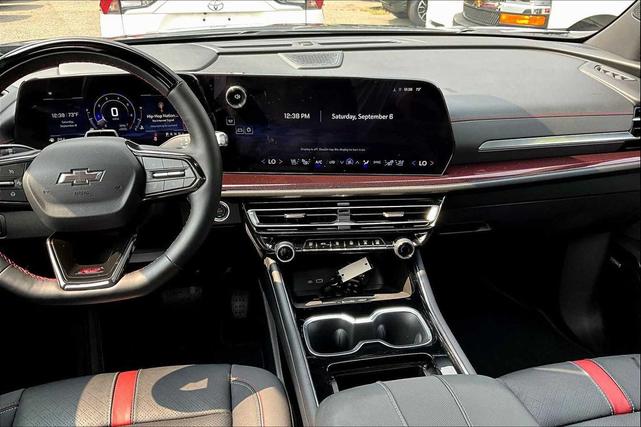 Photo of 2025 Sterling Gray Metallic Chevrolet Traverse