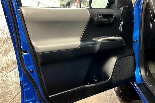 Photo of 2017 Blazing Blue Pearl Toyota Tacoma