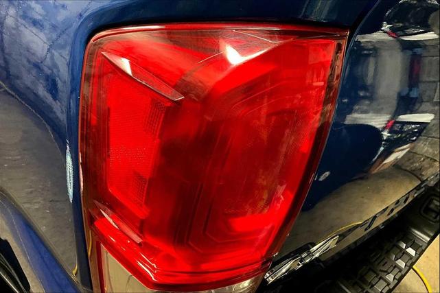 Photo of 2017 Blazing Blue Pearl Toyota Tacoma