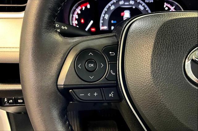 Photo of 2023 Ice Cap Toyota RAV4