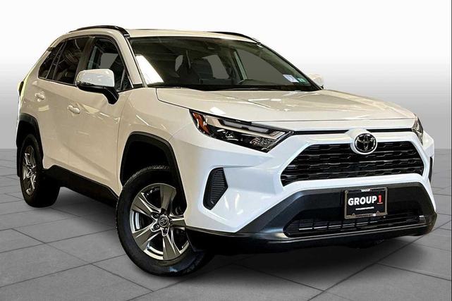 Photo of 2023 Ice Cap Toyota RAV4