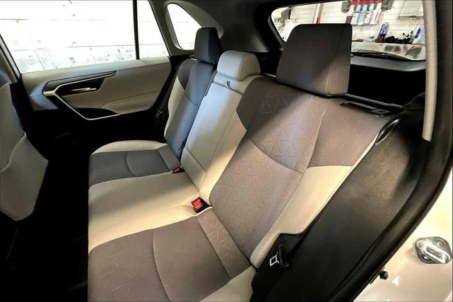 Photo of 2023 Ice Cap Toyota RAV4