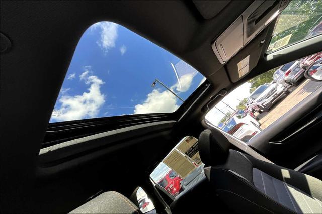 Photo of 2023 Platinum White Pearl Honda CR-V Hybrid