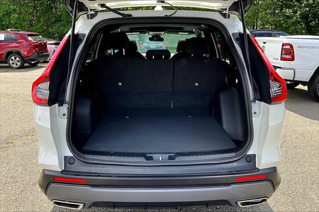 Photo of 2023 Platinum White Pearl Honda CR-V Hybrid