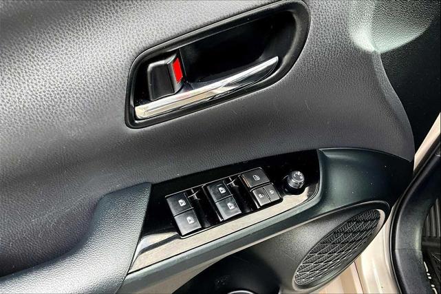 Photo of 2018 Titanium Glow Toyota Prius Prime