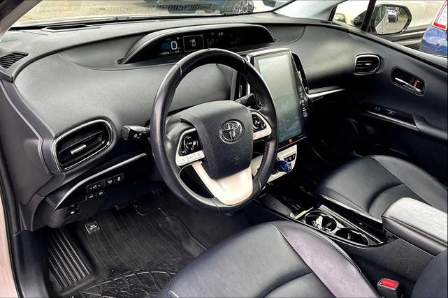 Photo of 2018 Titanium Glow Toyota Prius Prime
