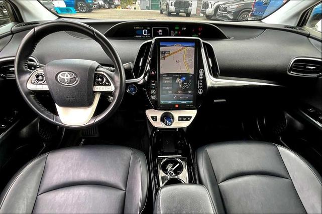 Photo of 2018 Titanium Glow Toyota Prius Prime