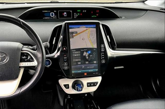 Photo of 2018 Titanium Glow Toyota Prius Prime