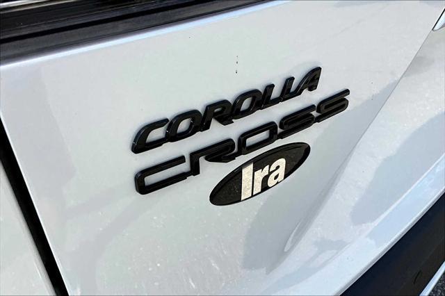 Photo of 2025 White Toyota Corolla Cross