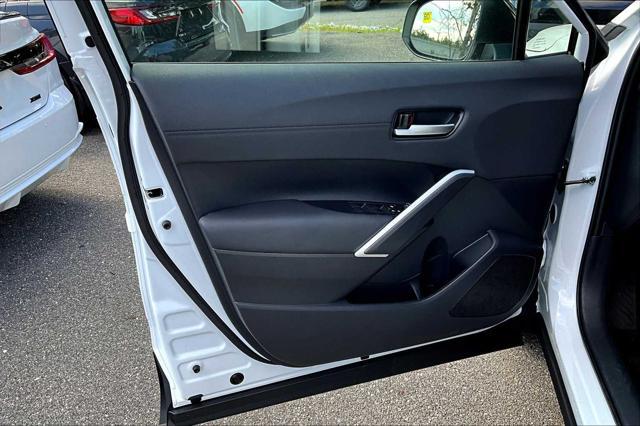 Photo of 2025 White Toyota Corolla Cross