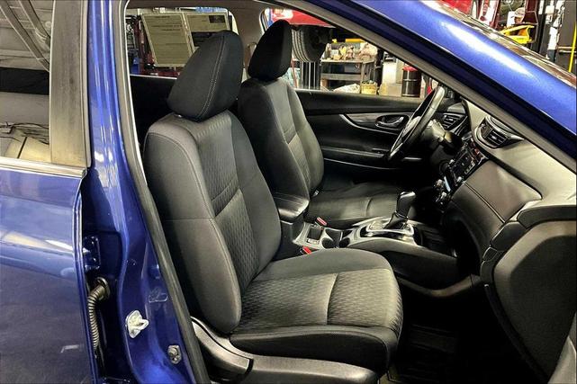 Photo of 2019 Caspian Blue Metallic Nissan Rogue