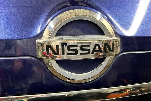 Photo of 2019 Caspian Blue Metallic Nissan Rogue