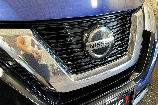 Photo of 2019 Caspian Blue Metallic Nissan Rogue