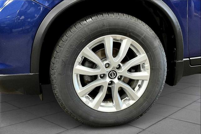 Photo of 2019 Caspian Blue Metallic Nissan Rogue