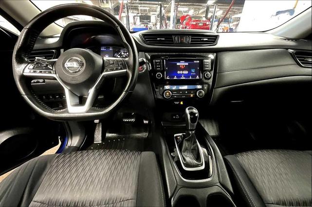 Photo of 2019 Caspian Blue Metallic Nissan Rogue