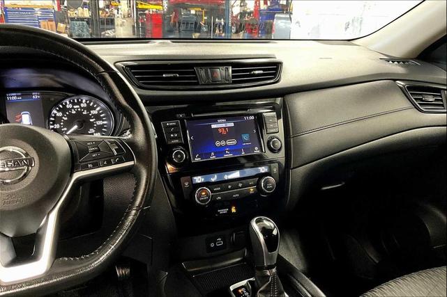 Photo of 2019 Caspian Blue Metallic Nissan Rogue