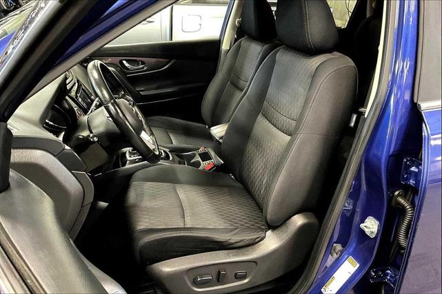 Photo of 2019 Caspian Blue Metallic Nissan Rogue
