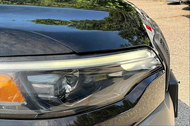 Photo of 2021 Diamond Black Crystal Pearlcoat Jeep Cherokee