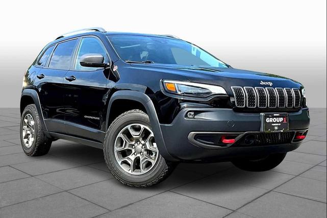 Photo of 2021 Diamond Black Crystal Pearlcoat Jeep Cherokee