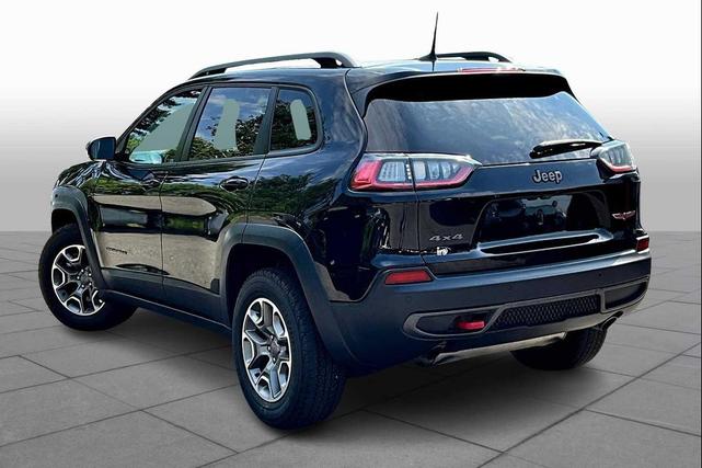 Photo of 2021 Diamond Black Crystal Pearlcoat Jeep Cherokee