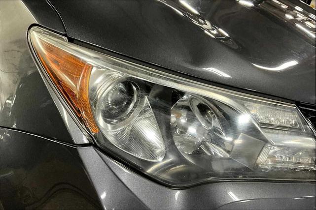 Photo of 2015 Magnetic Gray Metallic Toyota RAV4
