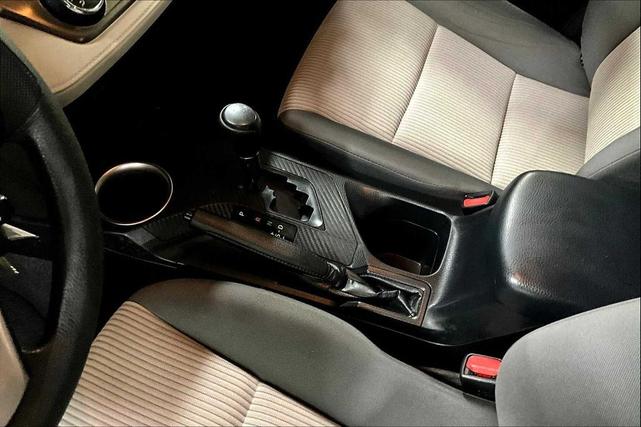 Photo of 2015 Magnetic Gray Metallic Toyota RAV4