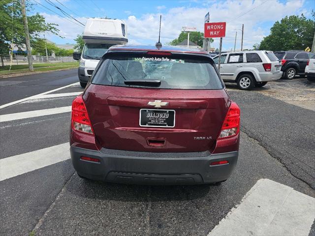 Photo of 2016 Crimson Metallic Chevrolet Trax