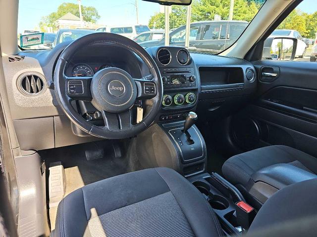 Photo of 2017 Black Clearcoat Jeep Patriot