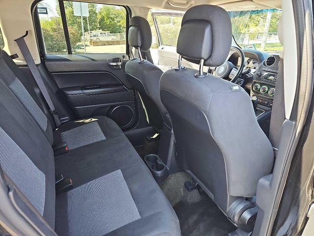 Photo of 2017 Black Clearcoat Jeep Patriot