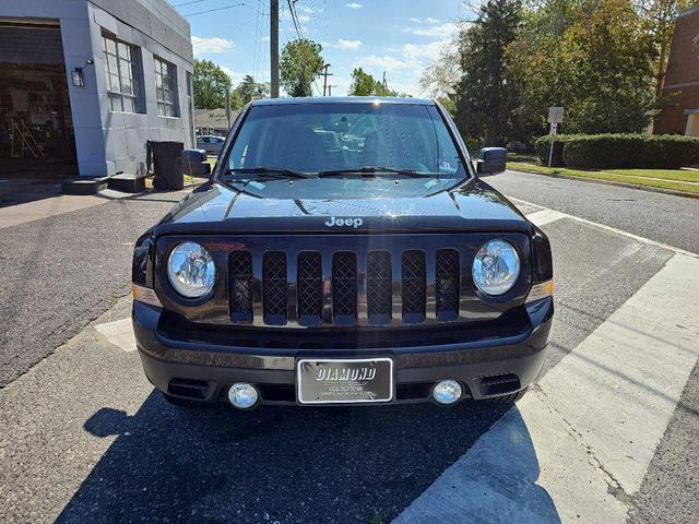 Photo of 2017 Black Clearcoat Jeep Patriot