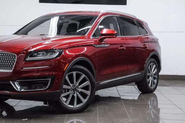 Photo of 2019 Red Lincoln Nautilus