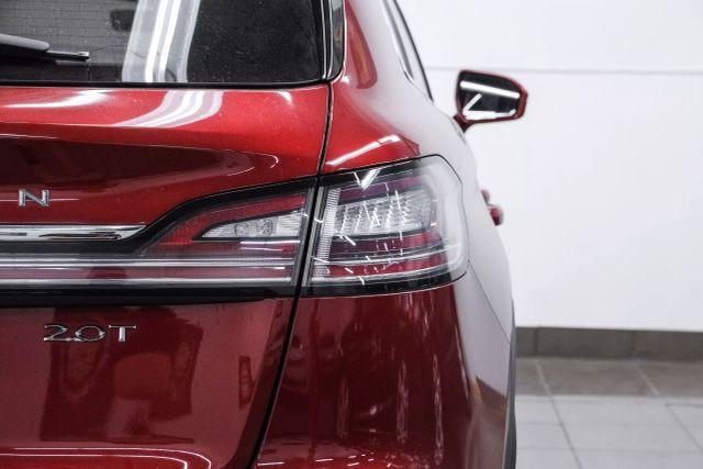 Photo of 2019 Red Lincoln Nautilus
