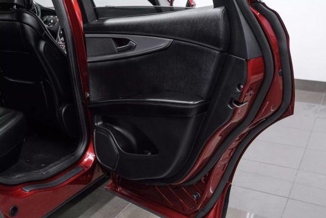 Photo of 2019 Red Lincoln Nautilus