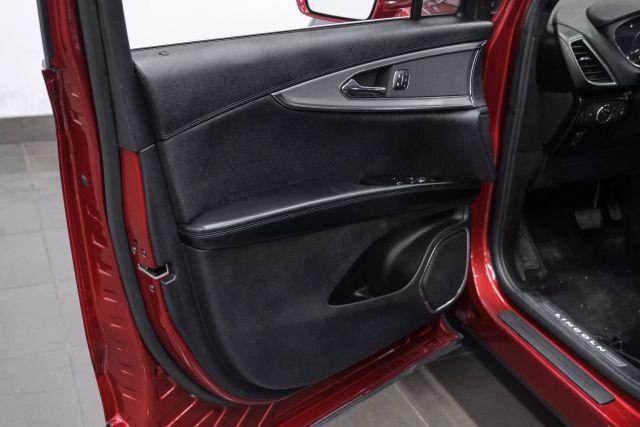 Photo of 2019 Red Lincoln Nautilus