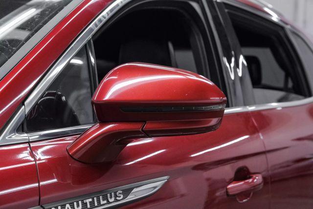Photo of 2019 Red Lincoln Nautilus